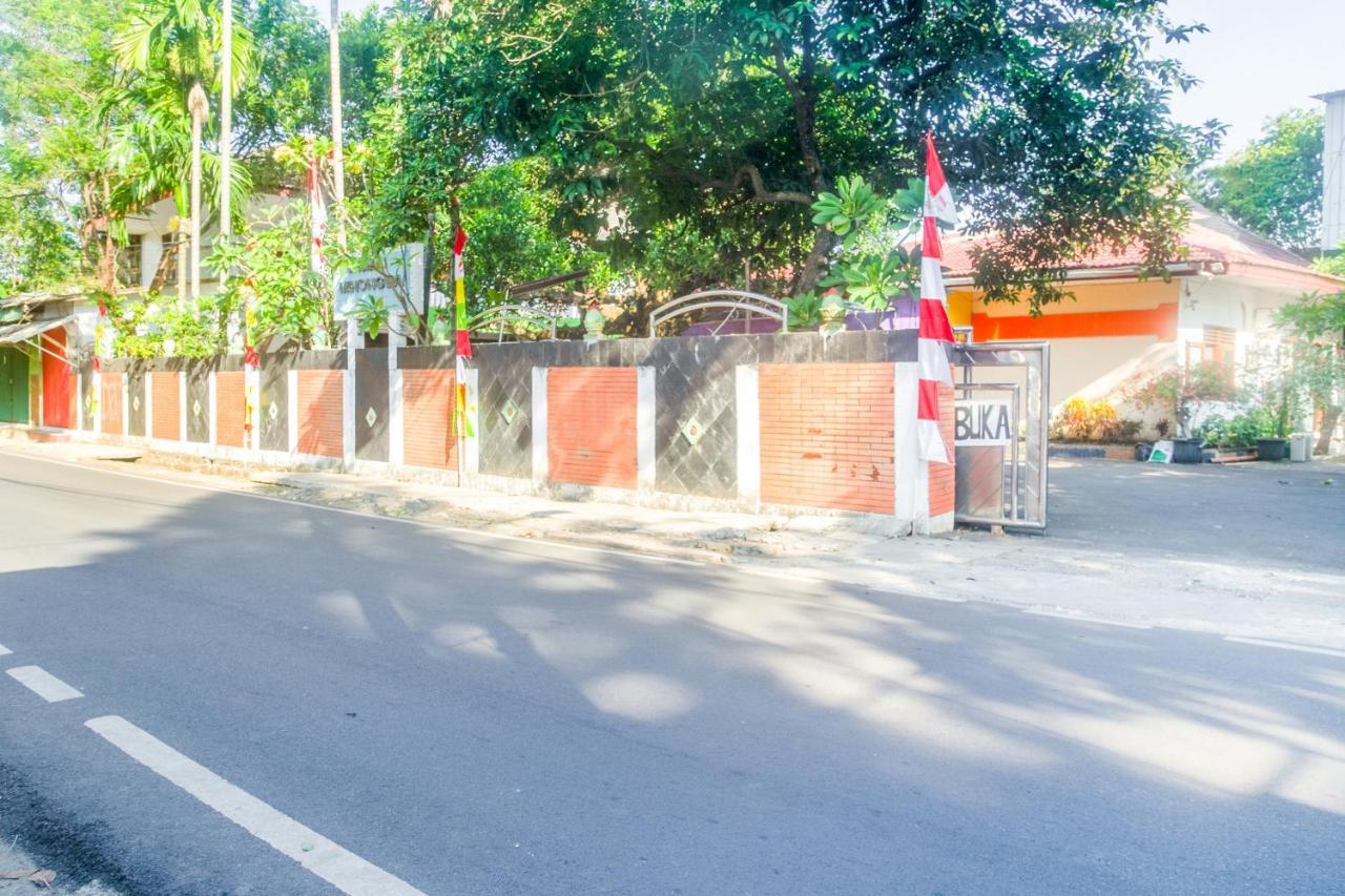 Urbanview Hotel Minongga Pondok Labu By Reddoorz Jakarta Exteriér fotografie